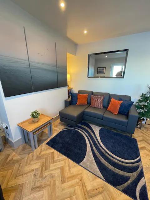 Spectacular 2 Bedroom Balcony Sea View Flat Scarborough Exterior foto
